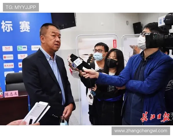 武汉羽毛球队在全国锦标赛中的战术意识与团队协作表现分析